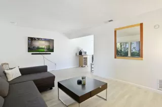 Photo #5: 224071667 Listing 