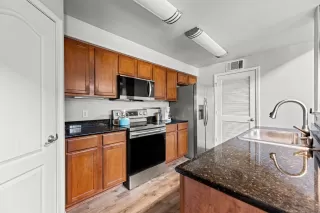 Photo #2: 224072026 Listing 