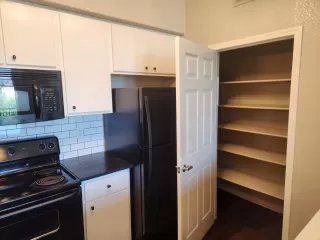 Photo #6: 224072316 Listing