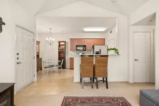 Photo #2: 224072985 Listing 