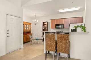 Photo #3: 224072985 Listing 