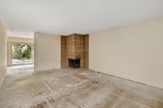 Photo #4: 224073538 Listing