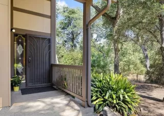 Photo #1: 224073749 Listing 