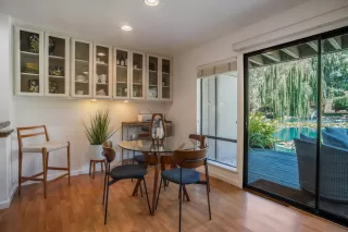 Photo #3: 224073889 Listing