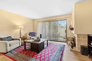 Photo #2: 224073986 Listing