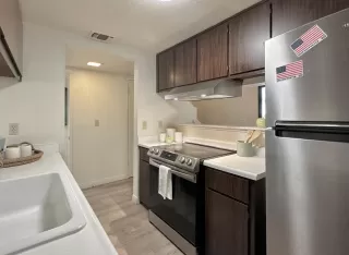 Photo #4: 224074373 Listing 