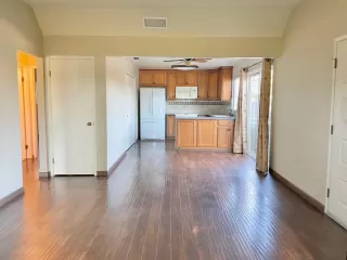 Photo #3: 224074518 Listing