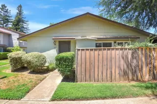 Photo #2: 224074529 Listing