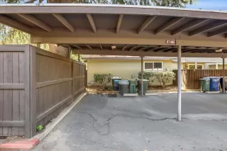 Photo #4: 224074529 Listing