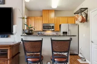 Photo #5: 224074552 Listing 