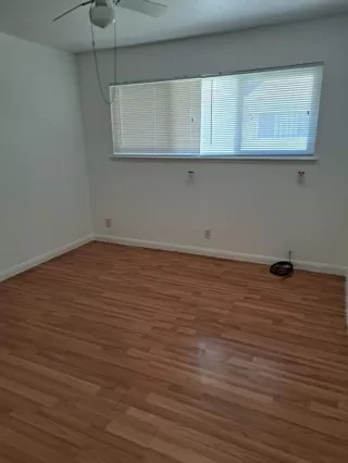 Photo #6: 224074593 Listing