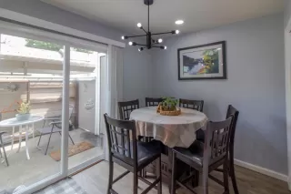 Photo #5: 224074831 Listing 