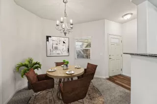 Photo #3: 224074841 Listing