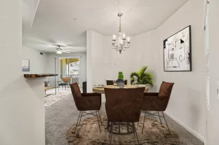 Photo #4: 224074841 Listing