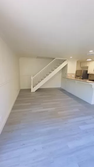 Photo #3: 224075256 Listing