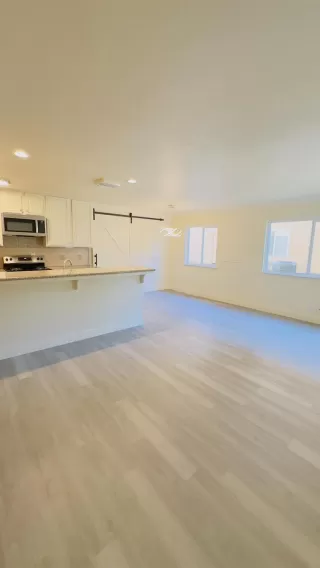 Photo #5: 224075256 Listing