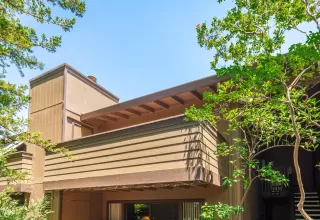 Photo #3: 224075434 Listing