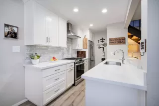 Photo #6: 224075535 Listing