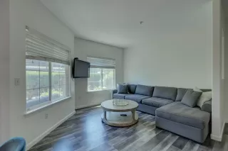 Photo #2: 224075559 Listing