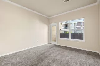 Photo #5: 224075580 Listing 