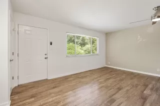 Photo #1: 224076056 Listing 