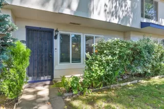 Photo #4: 224076287 Listing