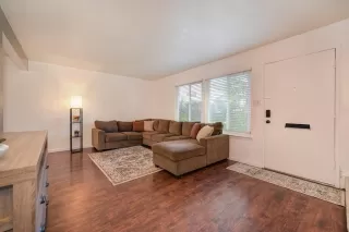 Photo #6: 224076287 Listing