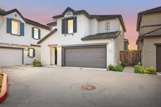 Photo #1: 224076529 Listing 