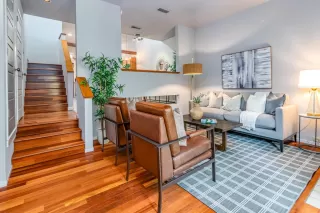 Photo #4: 224076726 Listing