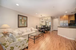 Photo #6: 224076811 Listing