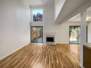 Photo #3: 224076918 Listing