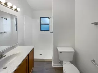 Photo #4: 224076918 Listing