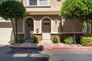 Photo #5: 224077011 Listing