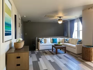 Photo #4: 224077368 Listing