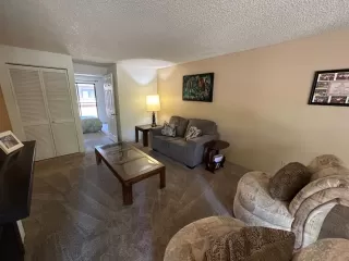 Photo #6: 224077453 Listing