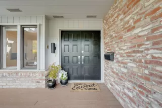 Photo #1: 224077524 Listing