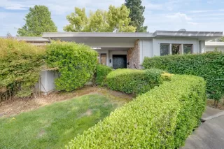 Photo #2: 224077524 Listing