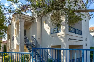 Photo #3: 224078437 Listing