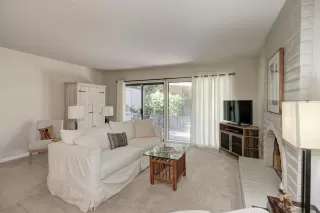 Photo #6: 224078928 Listing