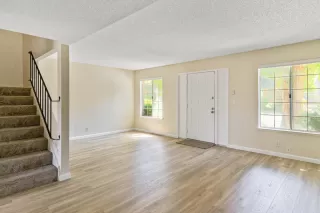 Photo #5: 224079536 Listing 