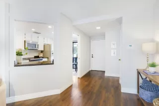 Photo #3: 224079778 Listing 