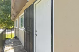 Photo #6: 224079805 Listing 