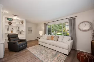 Photo #4: 224080072 Listing 