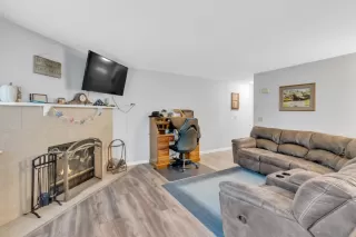 Photo #4: 224080518 Listing