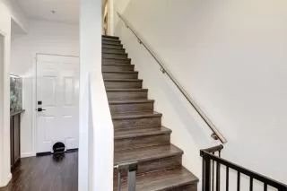 Photo #5: 224080693 Listing