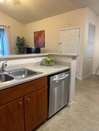 Photo #6: 224080748 Listing