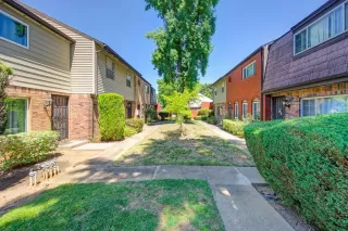 Photo #2: 224080922 Listing 
