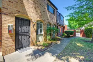 Photo #4: 224080922 Listing 