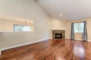 Photo #5: 224081186 Listing