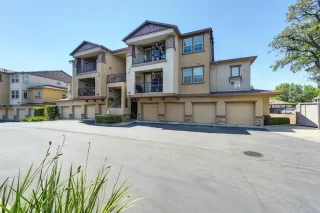 Photo #2: 224081387 Listing 